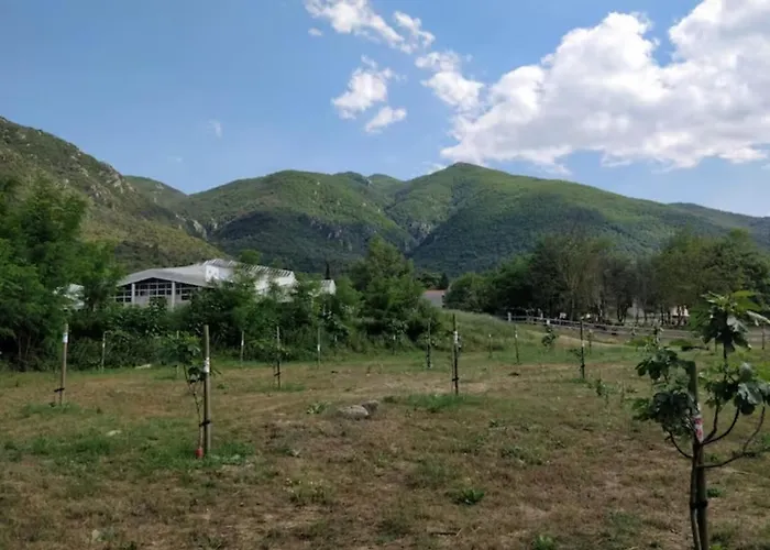 Joli Avec Jardin A 5 Min Des Thermes Διαμέρισμα